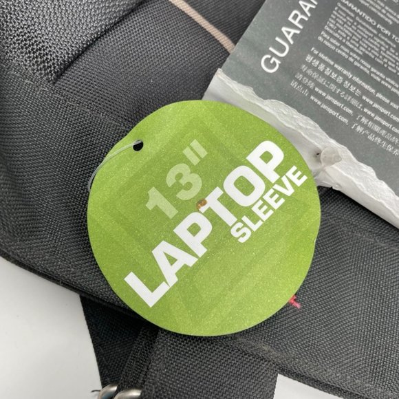 JanSport Black Red Graphic Print Laptop Bag Padded Adjustable Shoulder Bag NEW - Picture 10 of 10